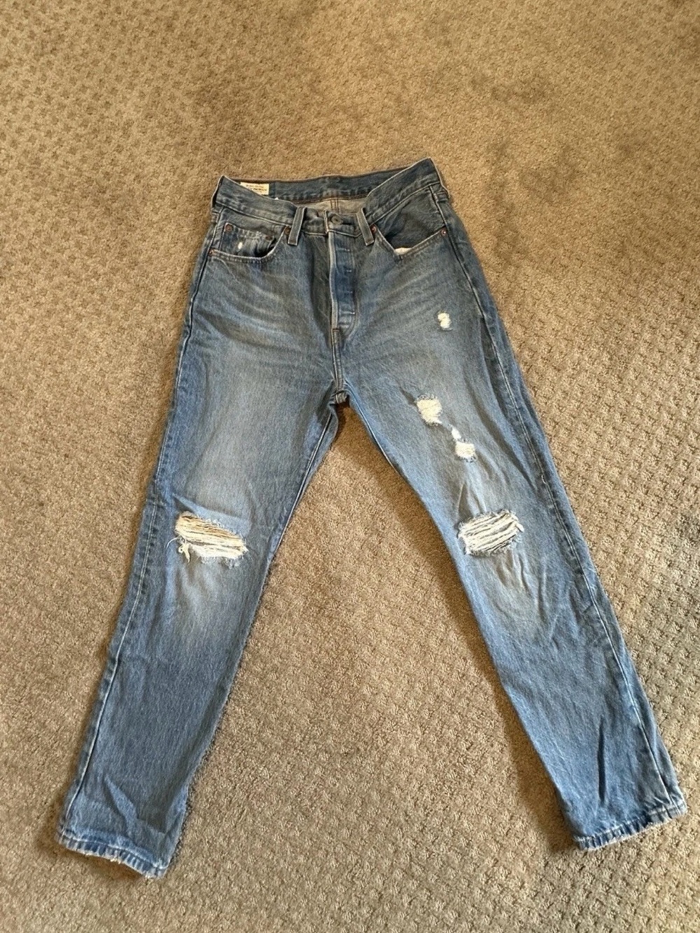 Levi's distressed tapered fit button fly size 27